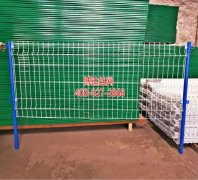 <b>裝陽台用那（nà）種（zhǒng）材質的武漢護欄好？</b>