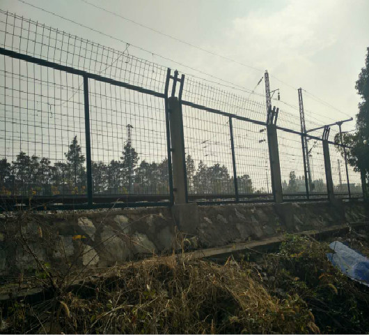 湖北铁路金（jīn）属栏片