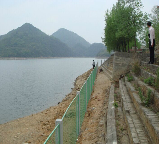 姹熷娓告吵鍦哄湴鎶ゆ爮