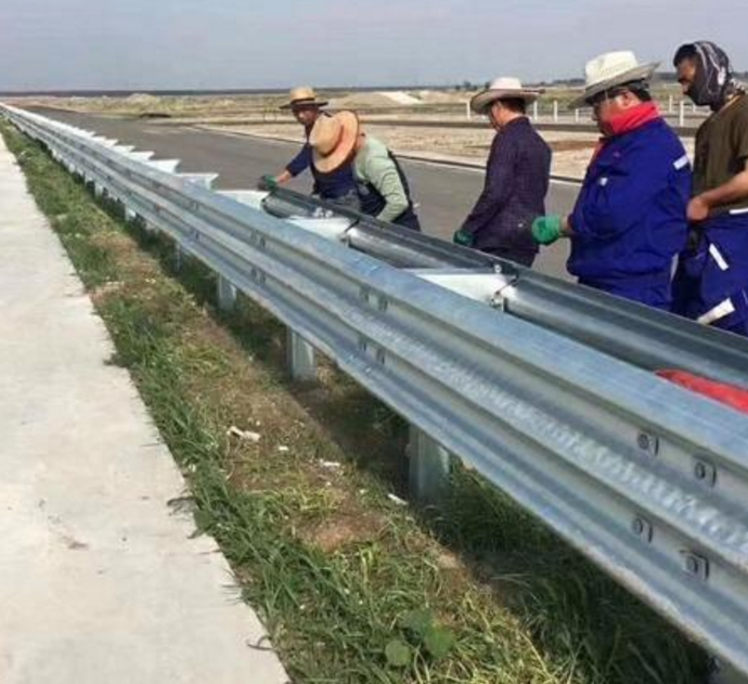 熱鍍鋅（xīn）高速公路防