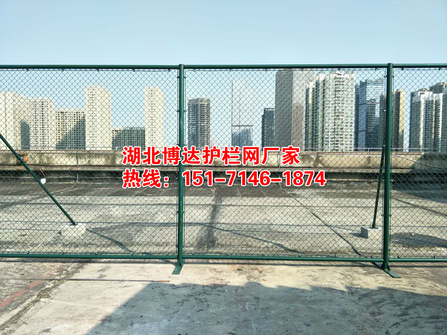 <b>武漢道路（lù）護欄如何（hé）選購？</b>