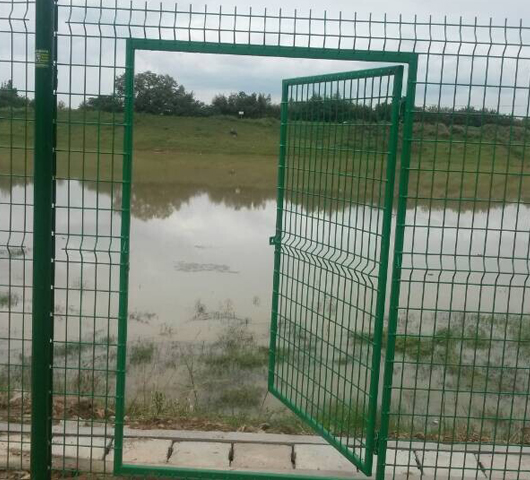 光伏電（diàn）站圍欄 (3)副本.jpg