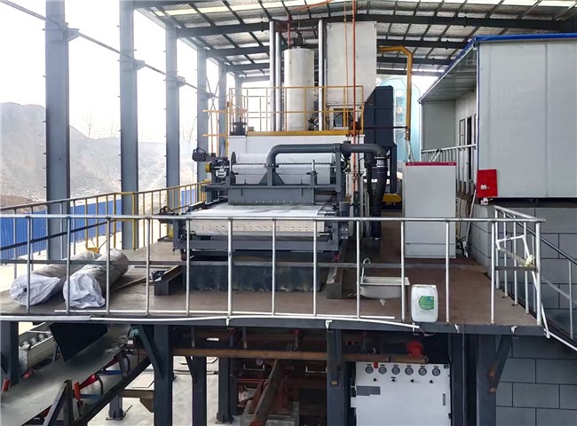 一套智能超高壓疊層壓濾機安裝完工，投入使用！